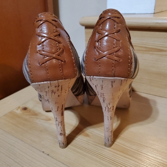 Michael Kors Canvas Safari OpenToe Stilletto Heels - Picture 2 of 11